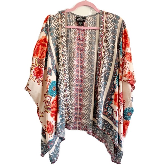 Angie Printed Kimono Style Women’s Coverup Size Small - Picture 2 of 5